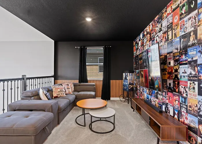 Chic 5Bed Retreat, Perfect For Family Getaway